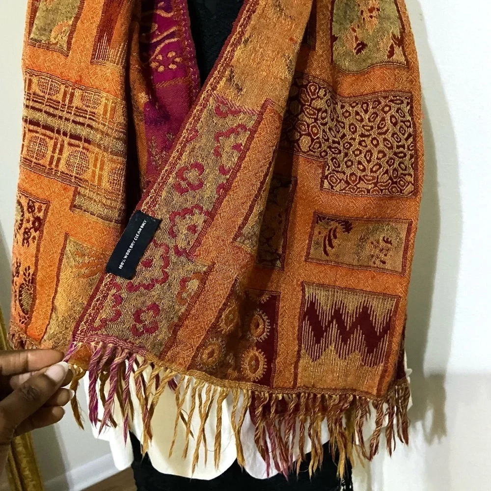100% oversized wool scarf